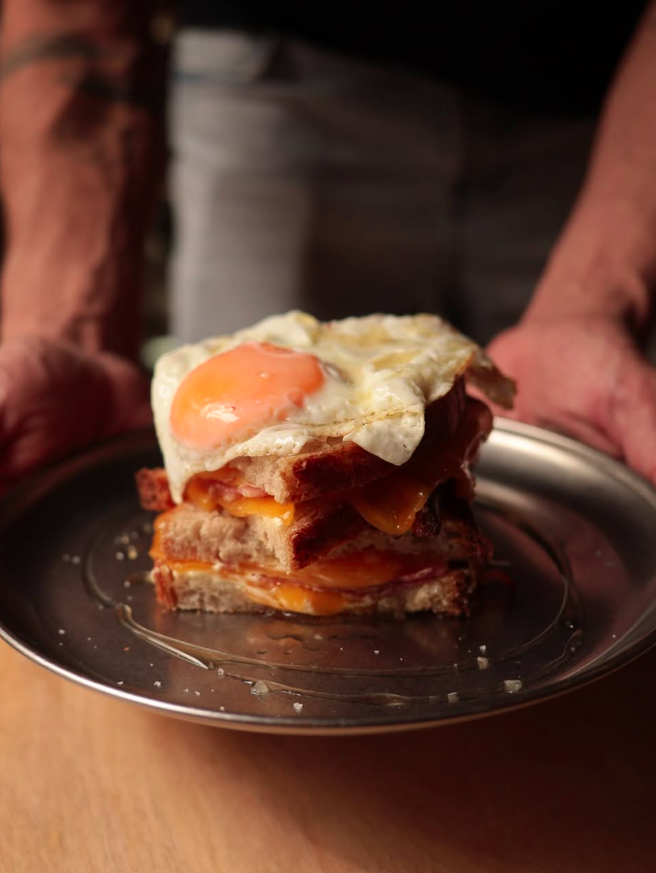 Gosto Egg & Bacon Sandwich